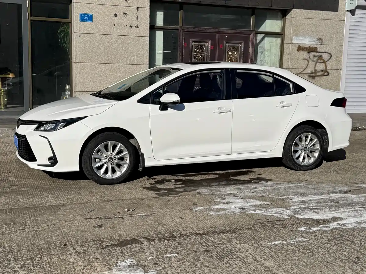 Toyota Corolla 2022 1.2T S-CVT Pioneer PLUS Edition фото 4
