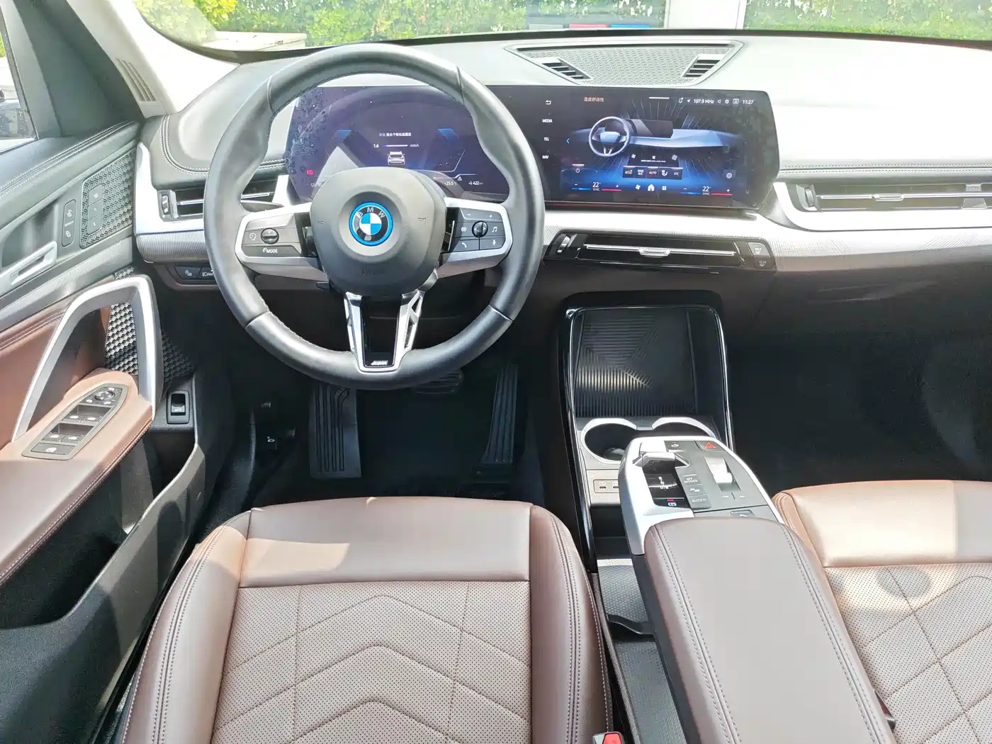 BMW iX1 2025 2025 eDrive25L M Sport Package