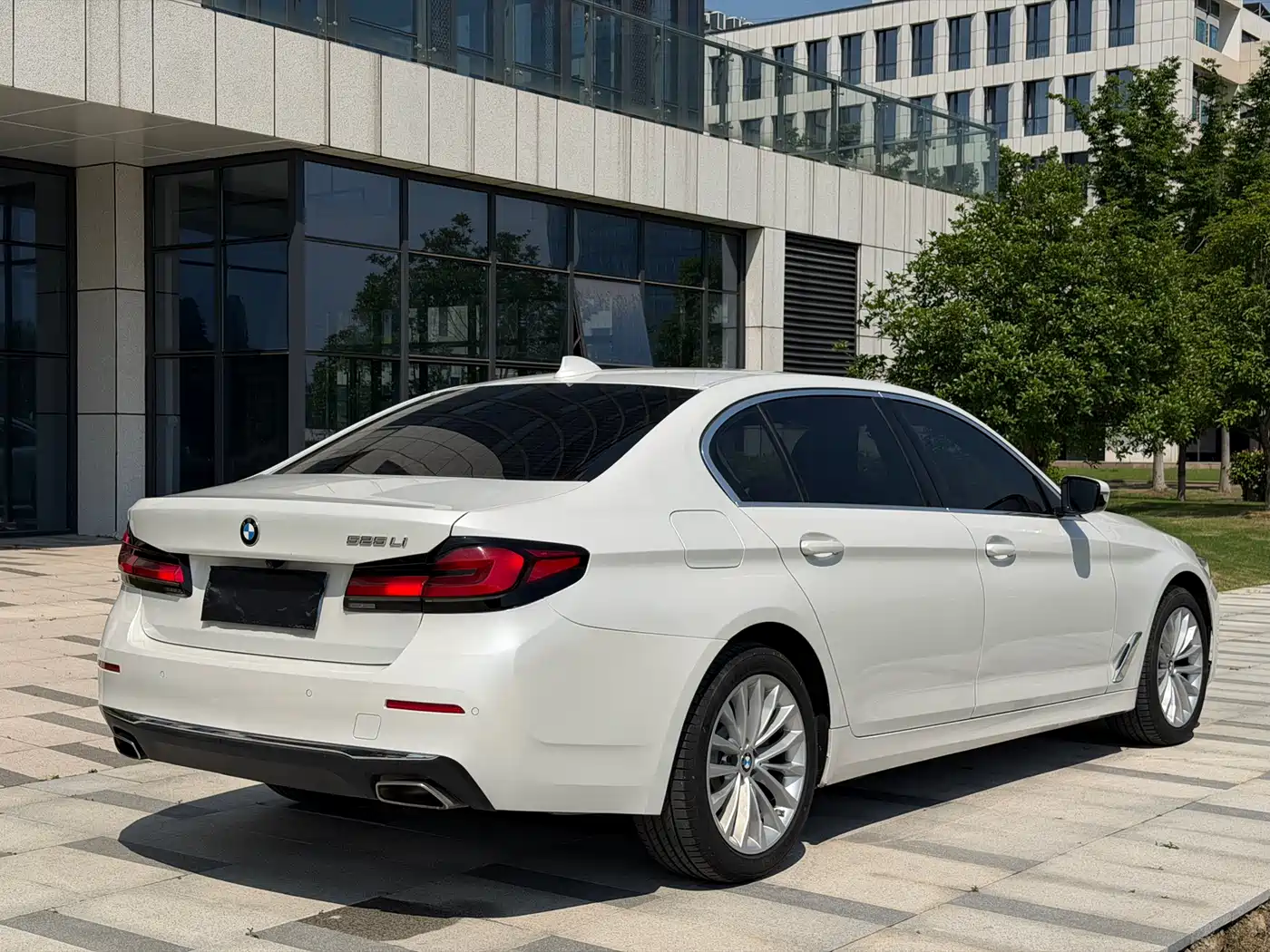BMW 5 Series 2021 Facelift 525Li Luxury Package фото 6