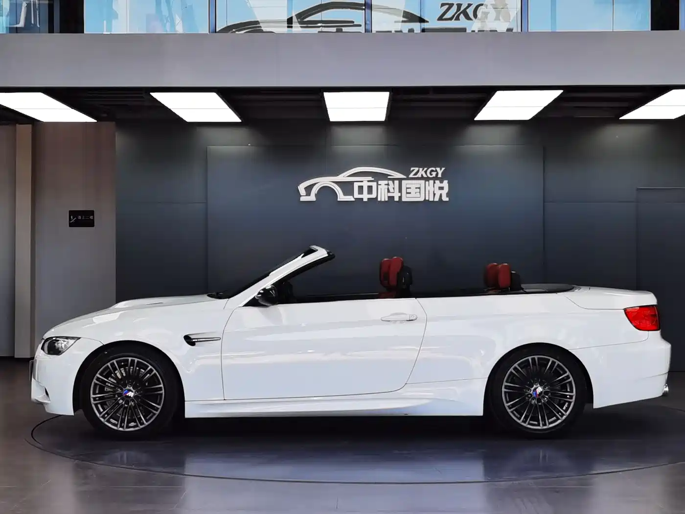 BMW M3 2009 BMW M3 Convertible фото 6
