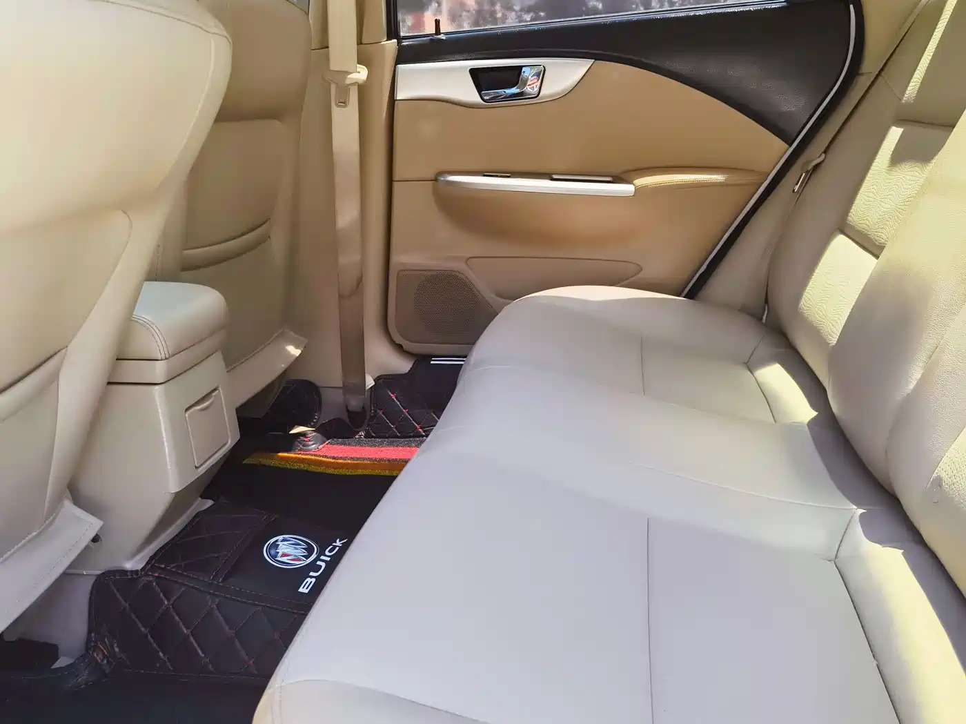 Buick Excelle 2013 1.5L Manual Classic Edition фото 22