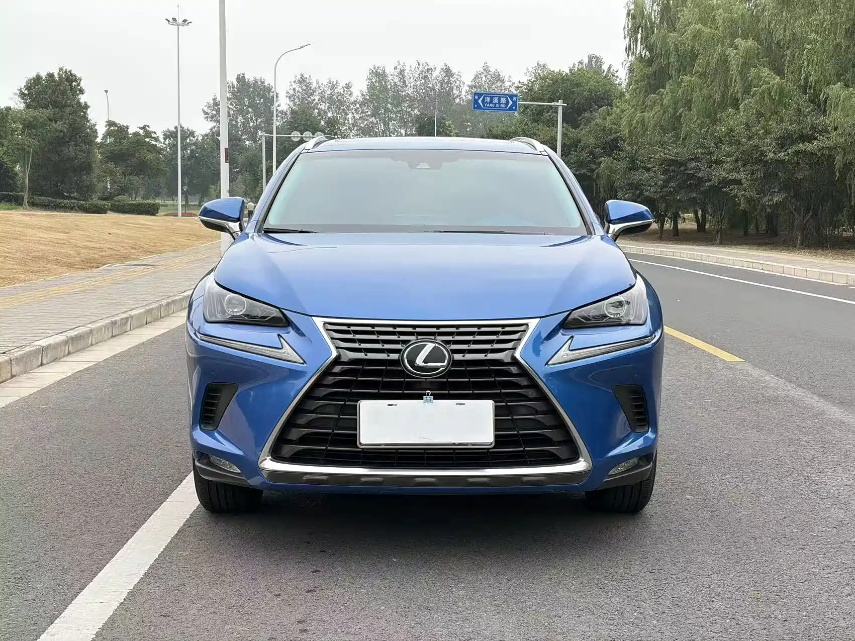 Фото 3 - Lexus NX