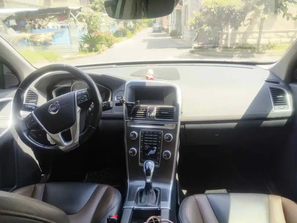 Volvo XC60 2015 2015 T5 AWD Smart Distance Edition