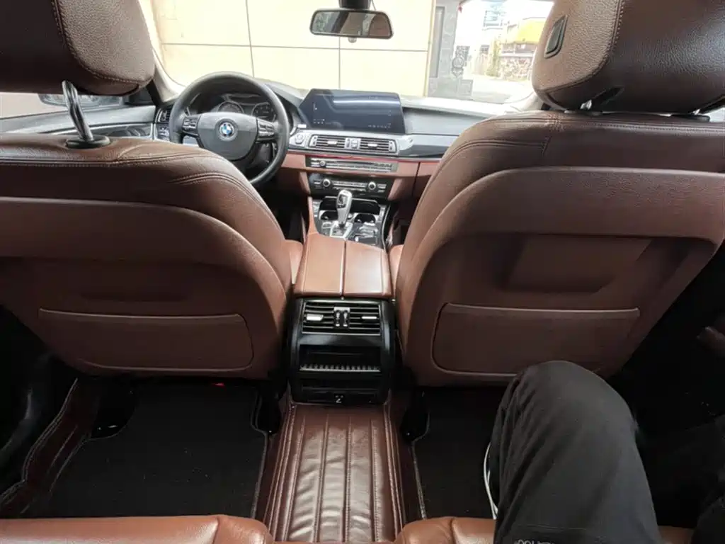 BMW 5 Series 2014 520Li Elegance фото 13