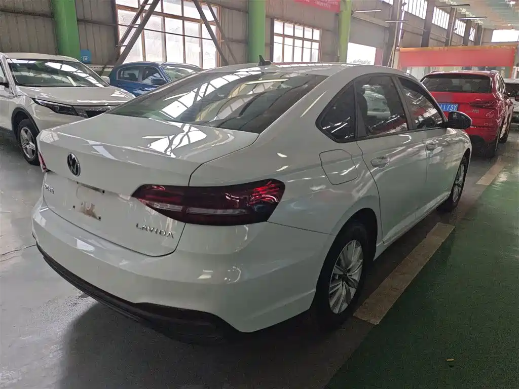 Volkswagen Lavida 2024 Model 1.5L Automatic Delight Edition фото 7