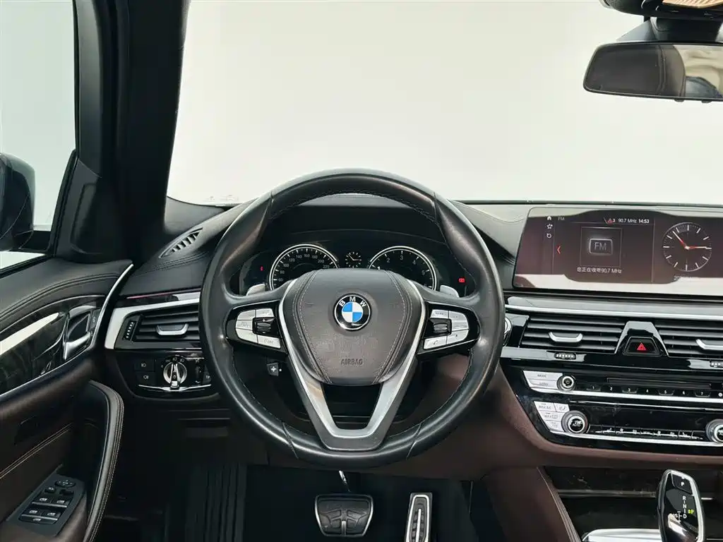 BMW 5 Series 2018 Facelift 530Li Leading M Sport Package фото 16