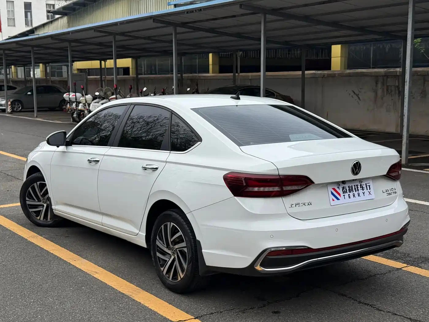 Volkswagen Lavida 2023 280TSI DSG Comfort Edition фото 6