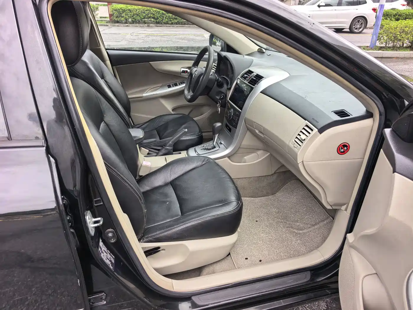 Фото 8 - Toyota Corolla