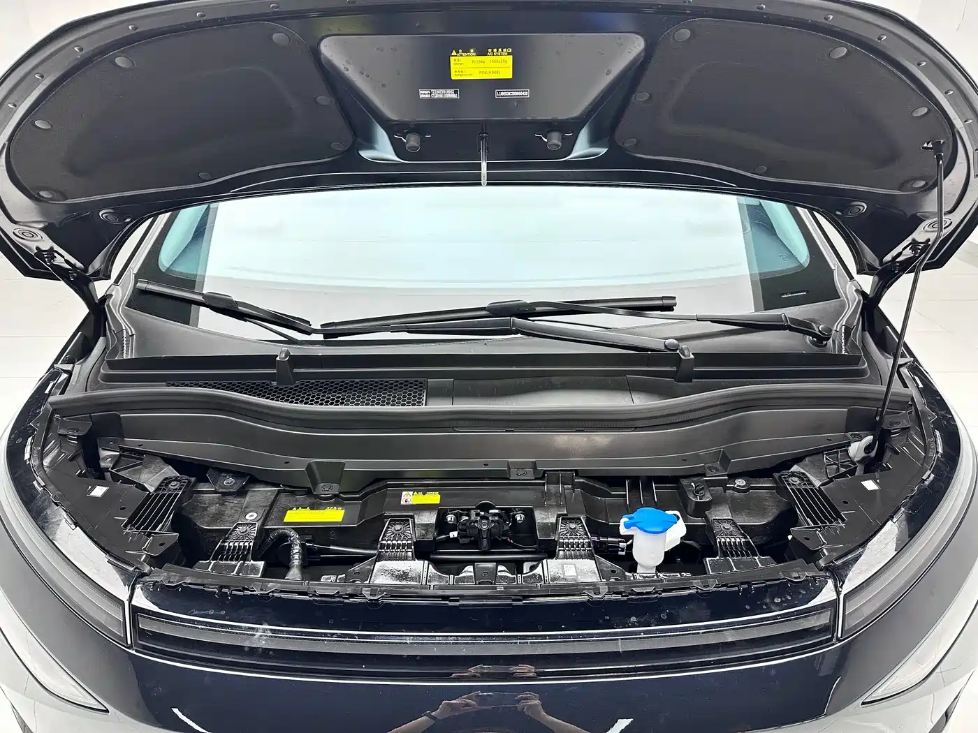 XPeng X9 2024 640 AWD High Performance Max фото 19