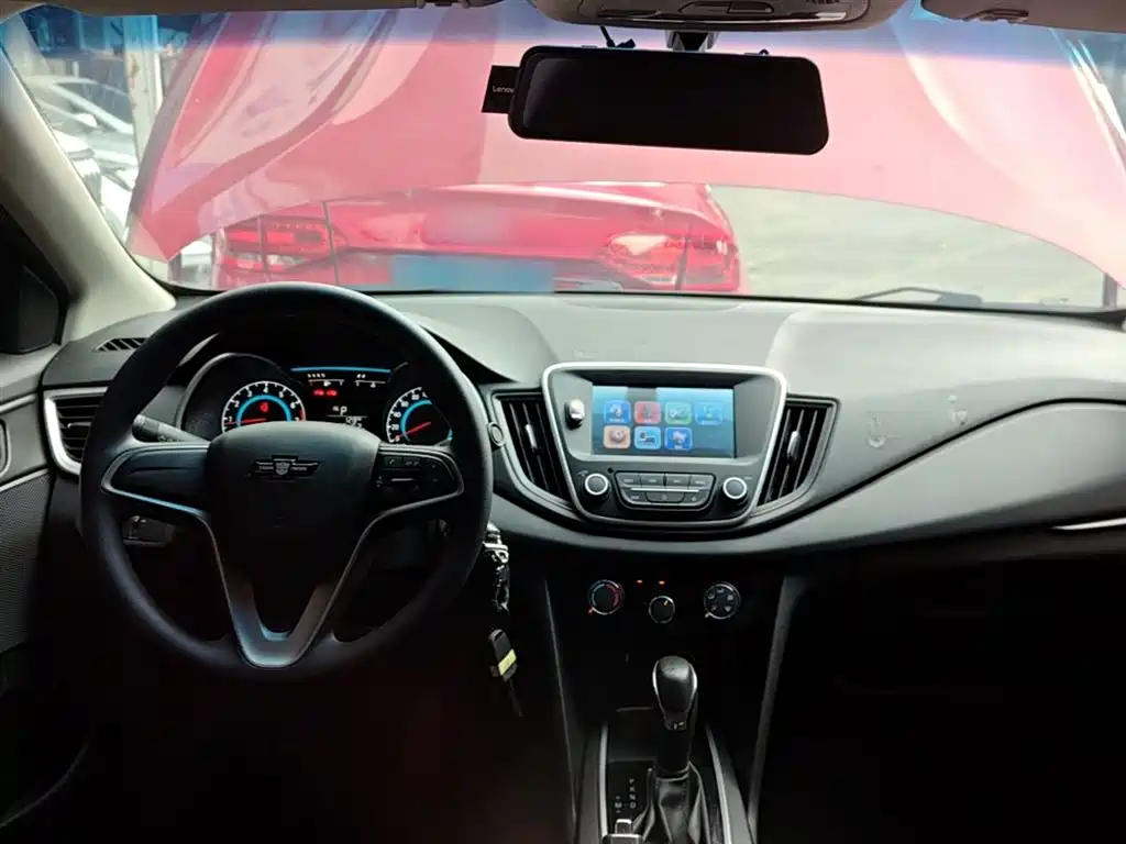 Chevrolet Cavalier 2019 320 Automatic Joy Edition фото 10