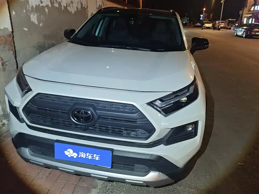 Toyota RAV4 Rongfang 2023 2.0L CVT 4WD Adventure Plus Edition фото 2