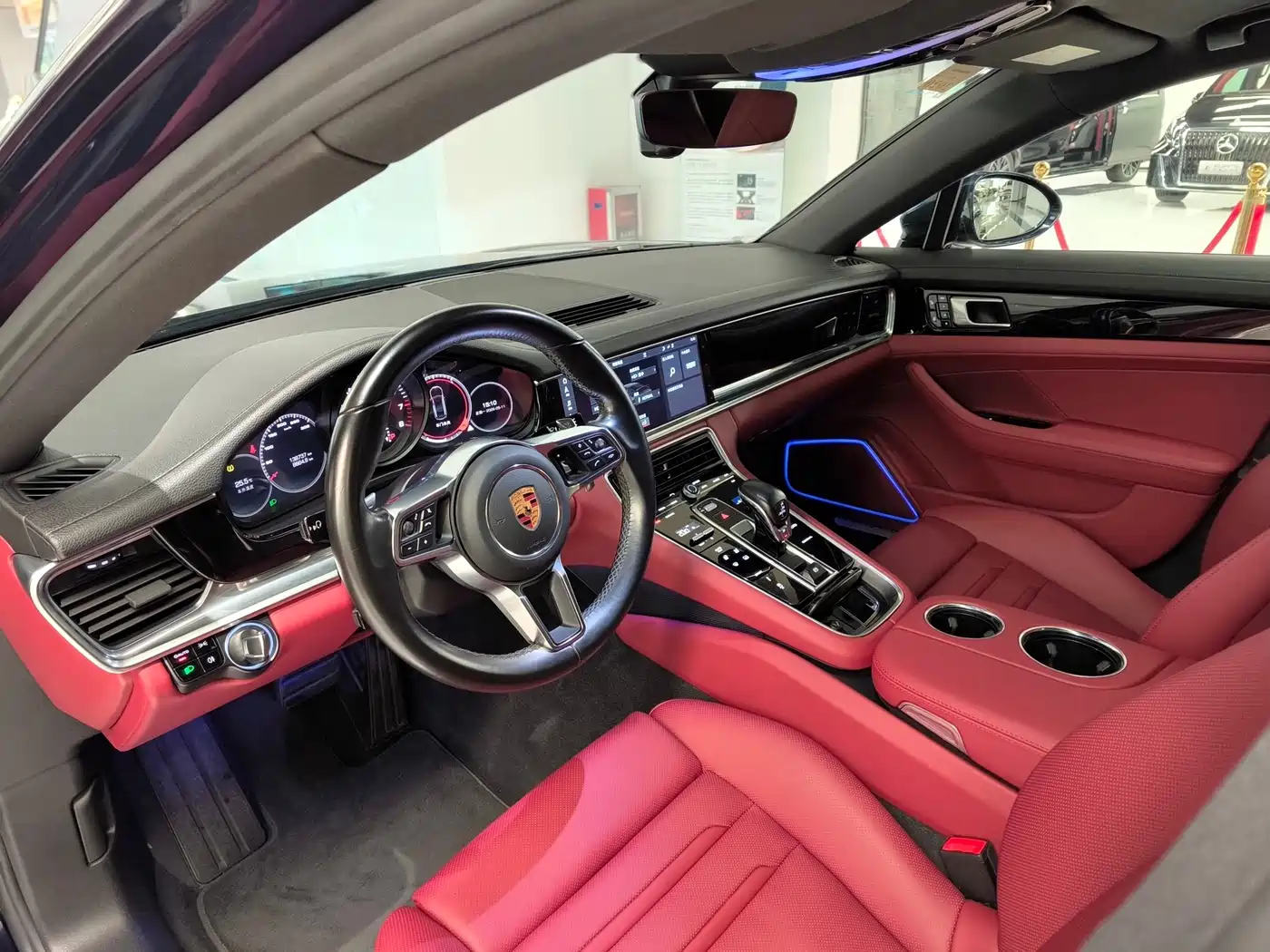 Porsche Panamera 2017 Panamera 4 Executive Long Wheelbase 3.0T фото 15