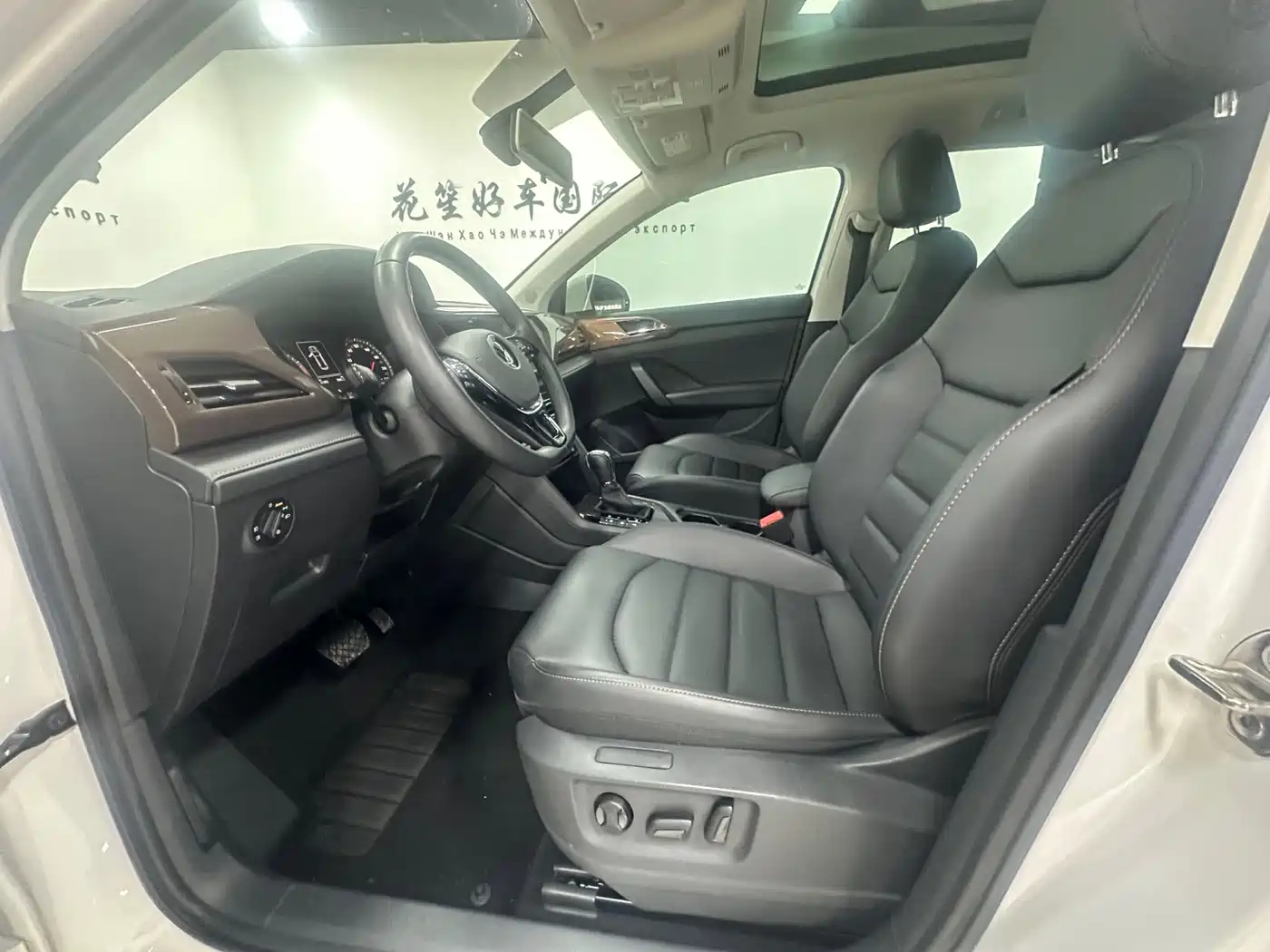 Volkswagen Tharu 2021 280TSI 2WD Luxury Plus фото 8