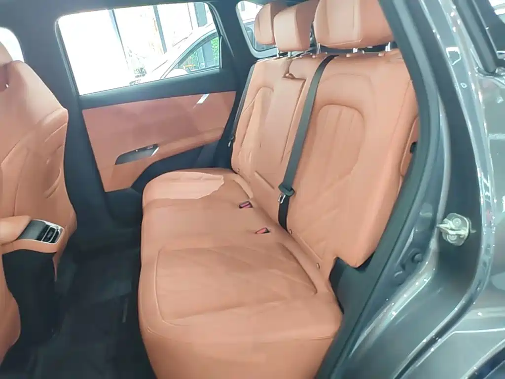 Фото 17 - Changan CS75 PLUS