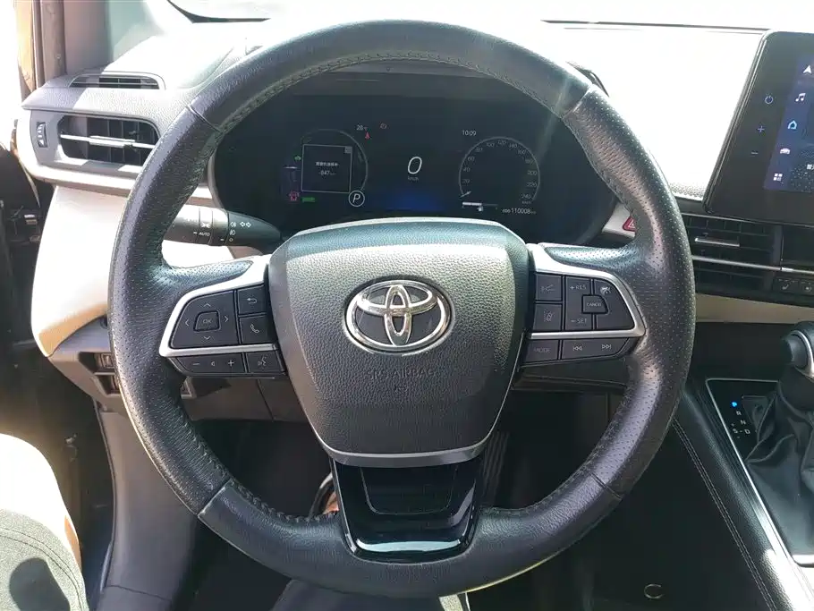 Toyota Sienna 2021 2.5L Hybrid Ultimate Edition фото 15