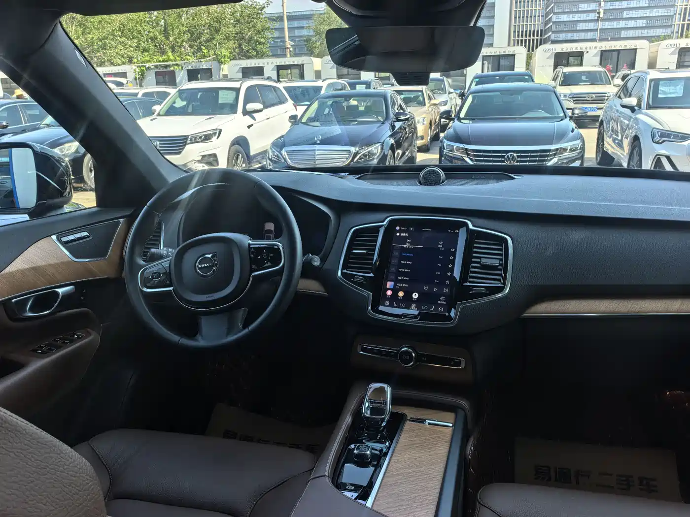VOLVO XC90