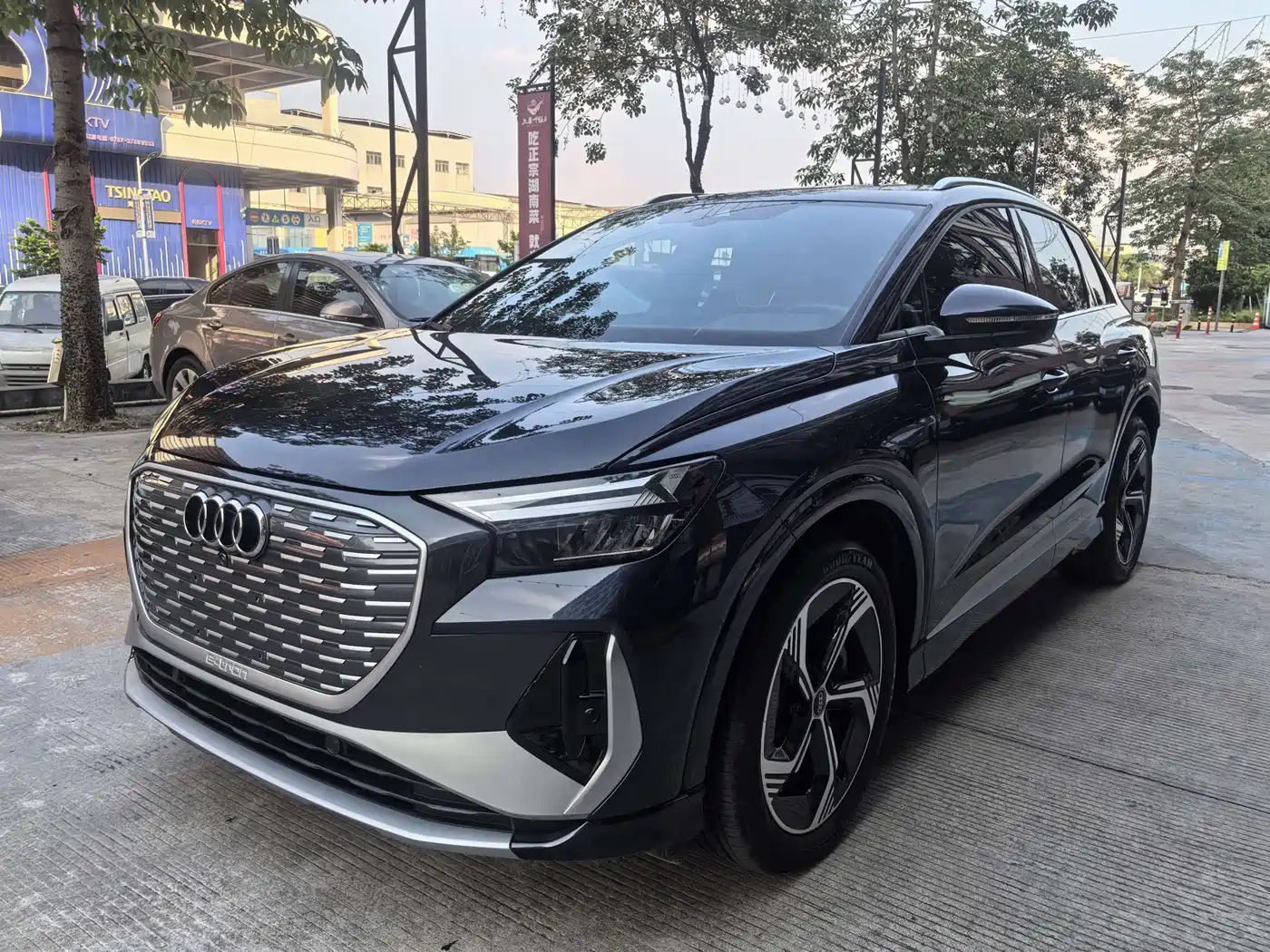 Audi Q4 e-tron 2024 40 e-tron Creation Edition