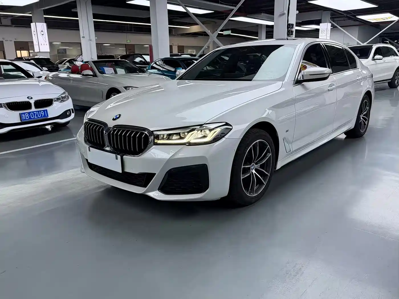 BMW 5-SERIES