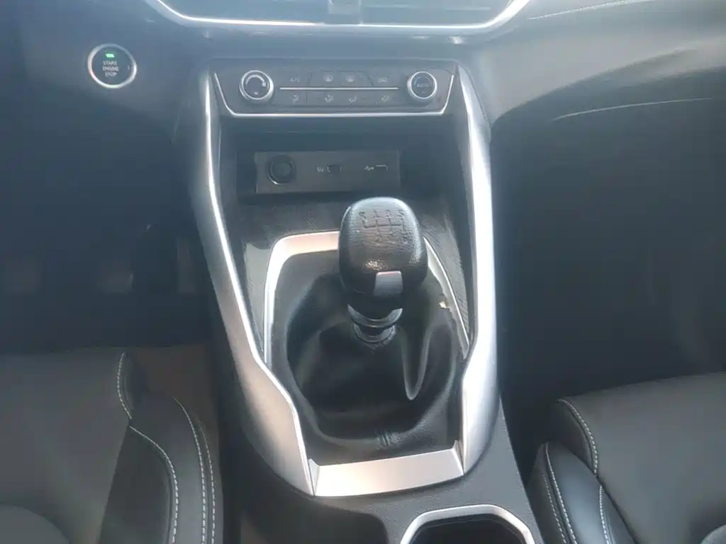 Maxus Maxus G50 2019 2019 1.3T Manual Elite Edition China V