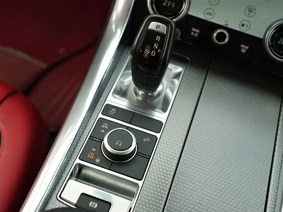 Land Rover Range Rover Sport 2020 3.0 L6 SE фото 20