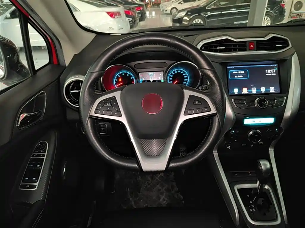 BYD Yuan 2016 1.5L Automatic Luxury фото 11
