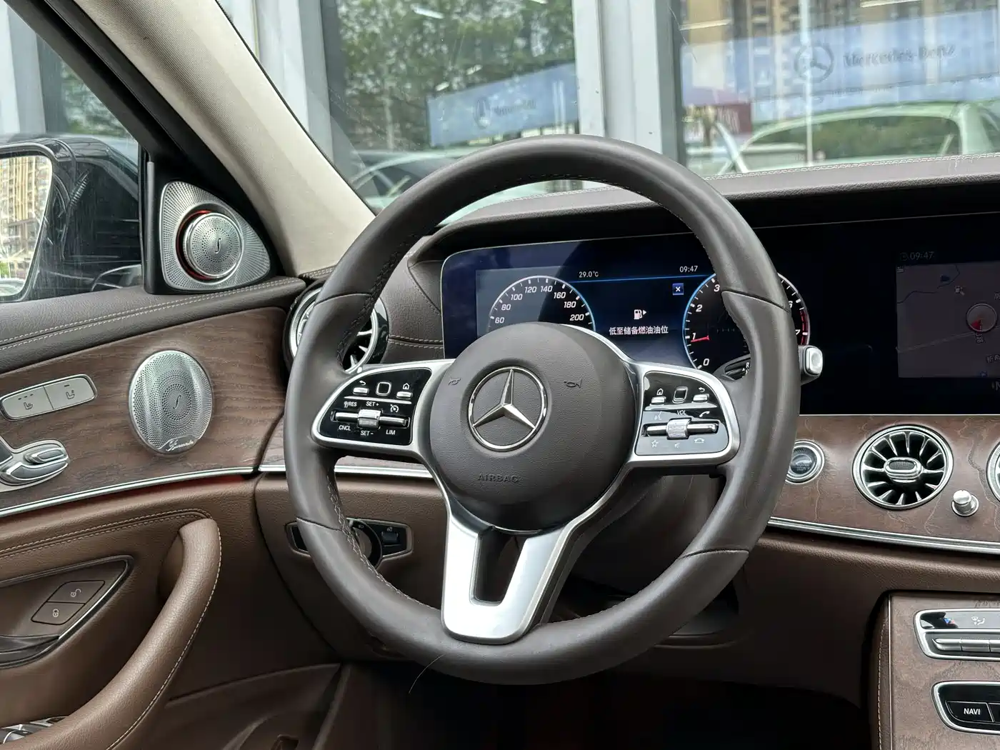 Mercedes-Benz E-Class 2019 Facelift E 300 L Luxury фото 13
