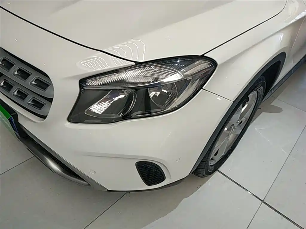 Mercedes-Benz GLA 2017 GLA 200 Dynamic фото 24