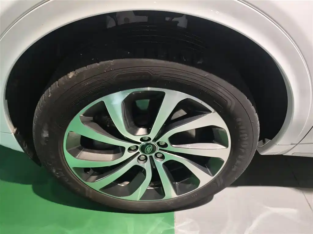 Land Rover Discovery Sport 2024 Performance Technology Edition фото 23