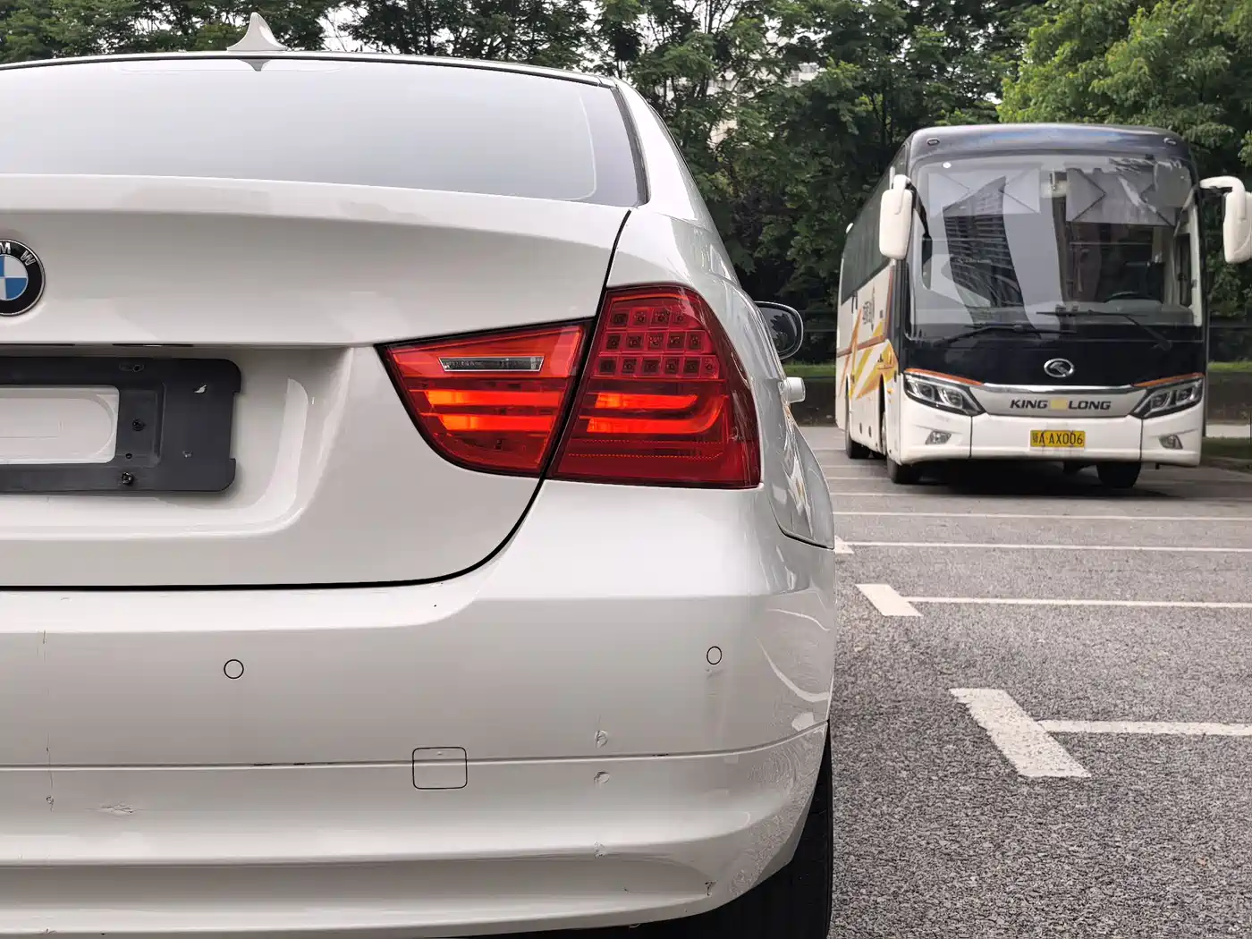 BMW 3 Series (Import) 2012 318i Leading фото 25