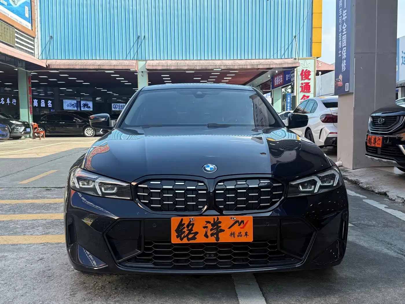 BMW 3 Series 2023 325Li M Sport Black Night Package фото 2