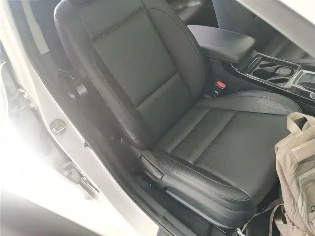 Hyundai Mistra 2014 1.8L Auto Smart GLS фото 25