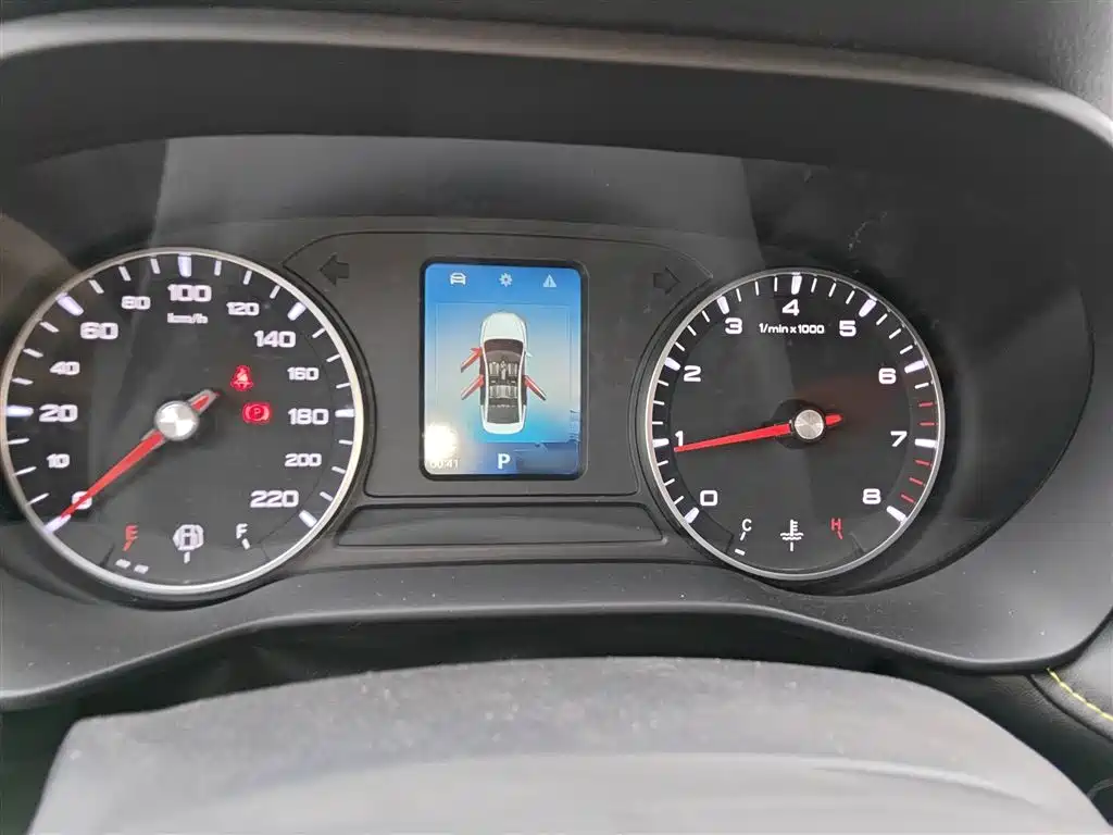 Фото 4 - Roewe i5