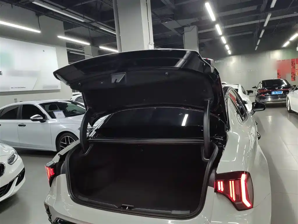 LYNK 03