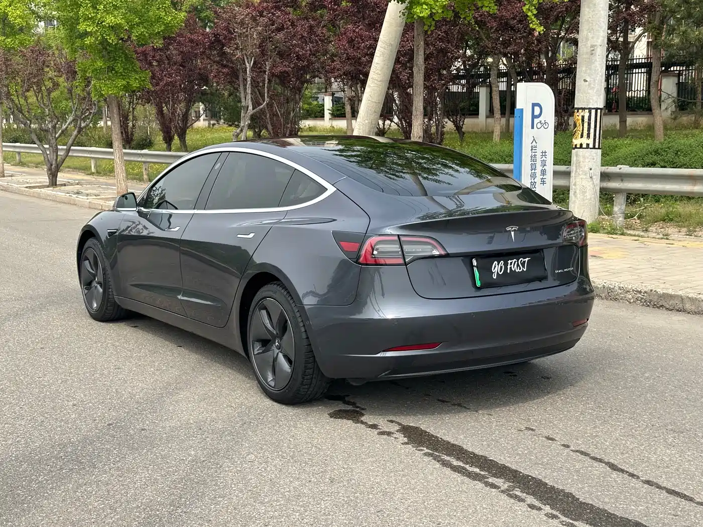 TESLA MODEL 3 (IMPORTED)