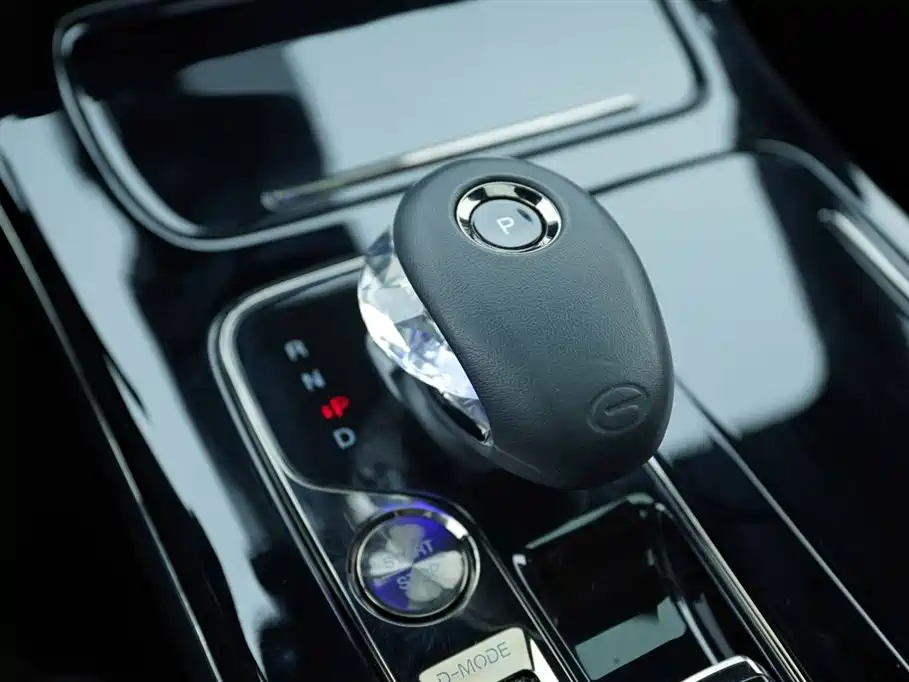 GAC Trumpchi Trumpchi M8 2023 Model Master Series 400T Flagship Edition фото 2