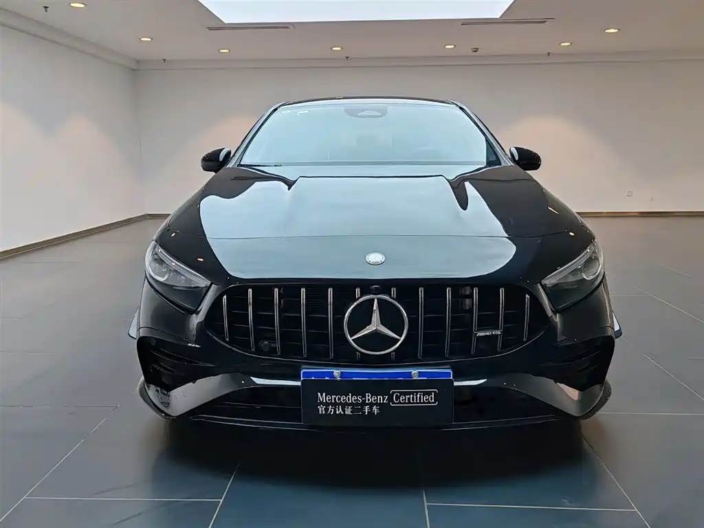 Mercedes-Benz A-Class AMG 2025 AMG A 35 L 4MATIC фото 5