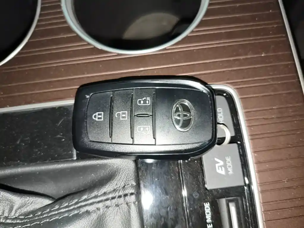 Toyota Granvia 2025 2024 2.5L Hybrid Comfort