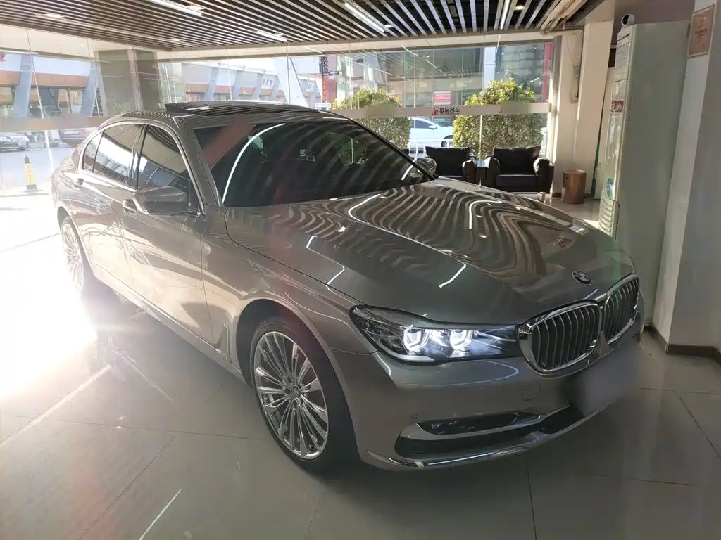 BMW 7 Series 2018 730Li Leading Type Excellence Package фото 22