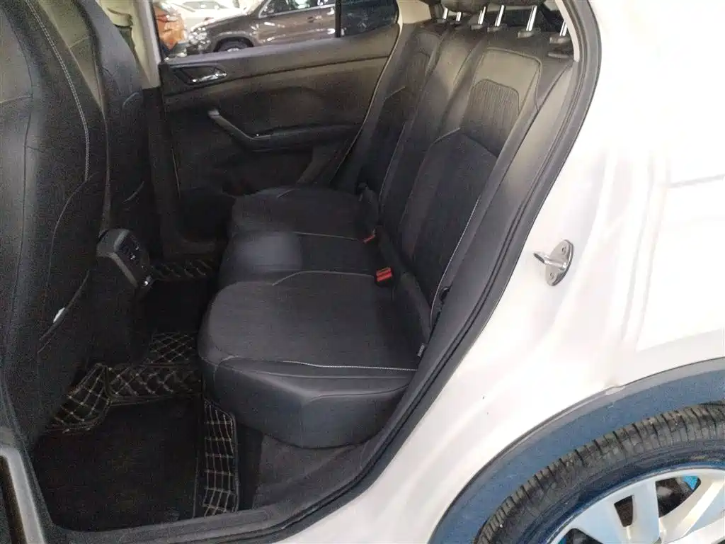 Volkswagen T-Cross 2021 1.5L Auto Comfort Edition фото 13