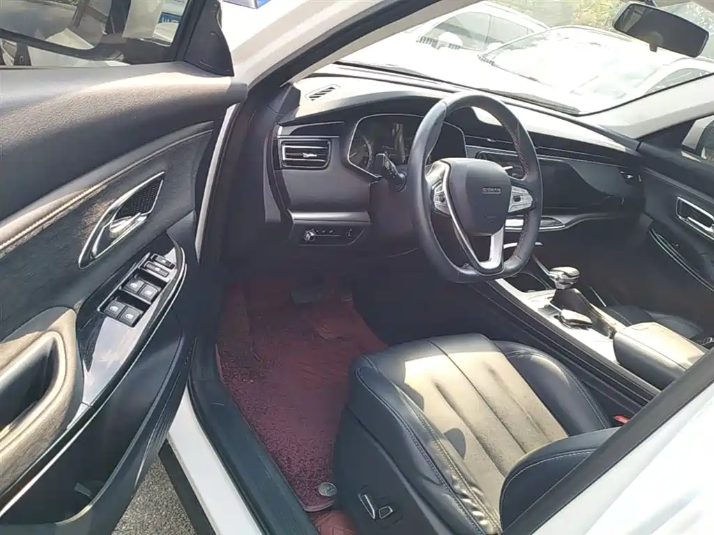 صورة 16 - Changan Oshan X7