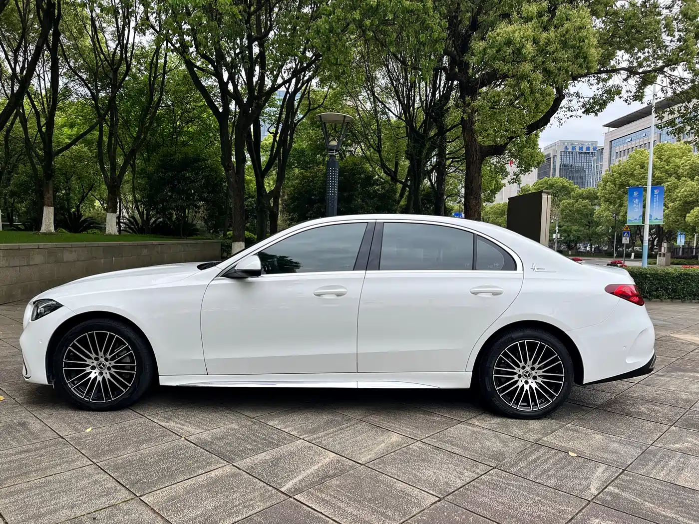 Mercedes-Benz C-Class 2023 C 260 L Sport фото 16