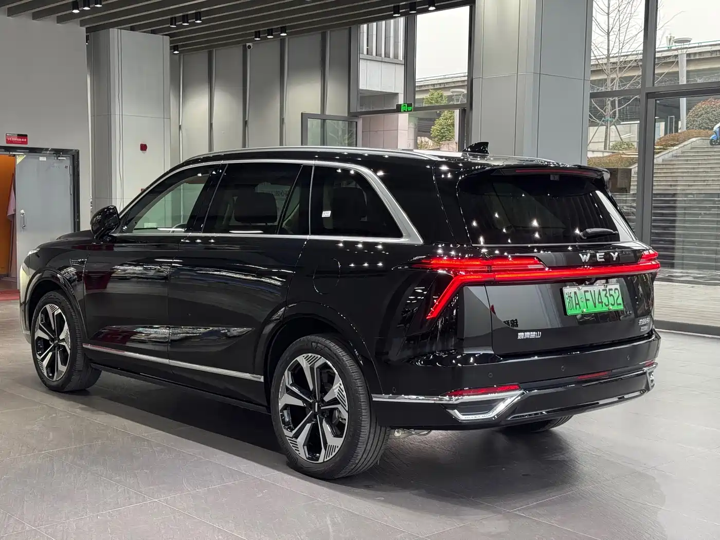 WEI PAI WEI BRAND BLUE MOUNTAIN