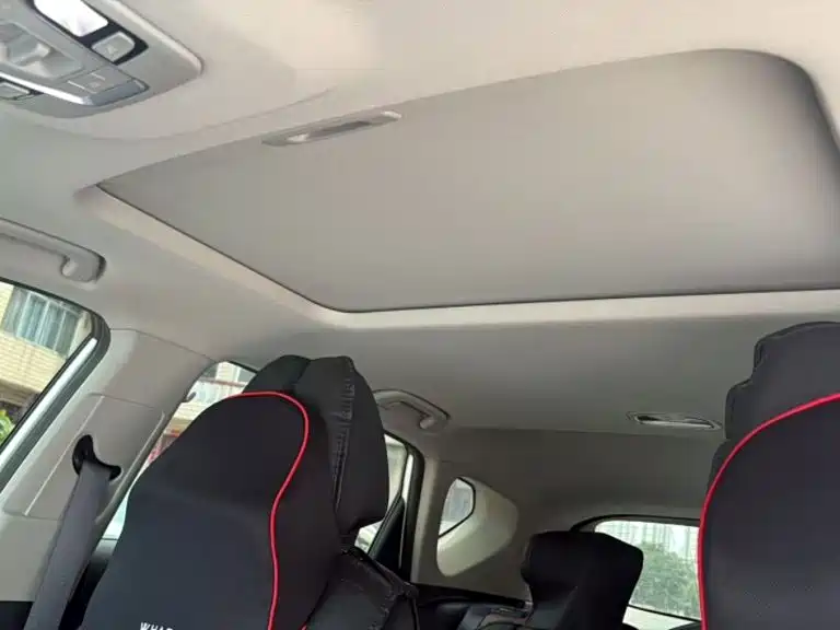 Photo 8 - Geely Coolray