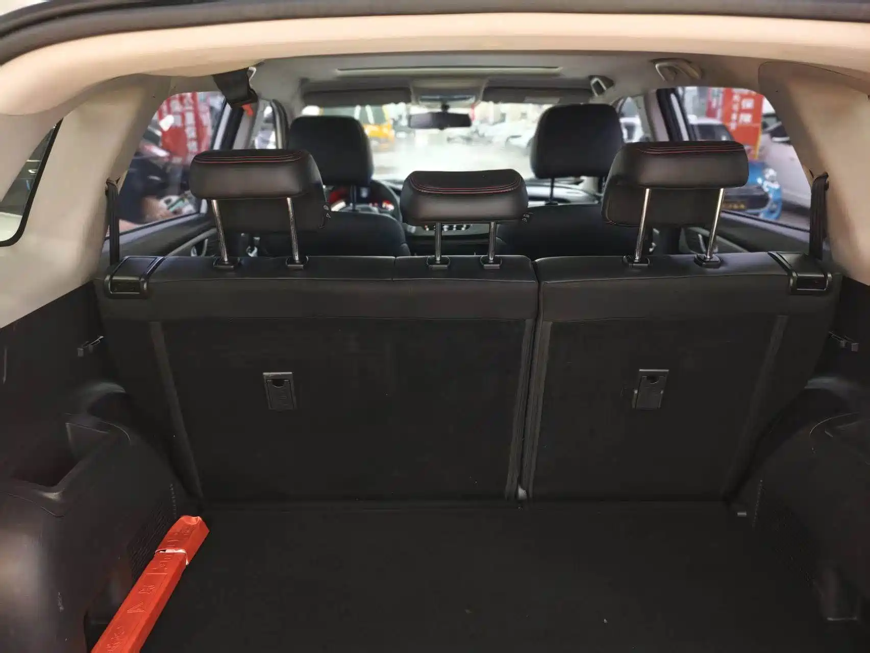 Photo 11 - Changan CS75