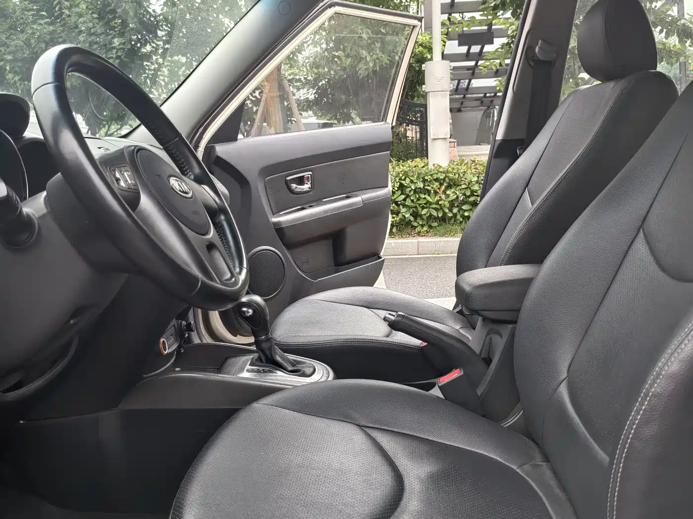 Kia Soul 2013 1.6L AT Premium фото 8
