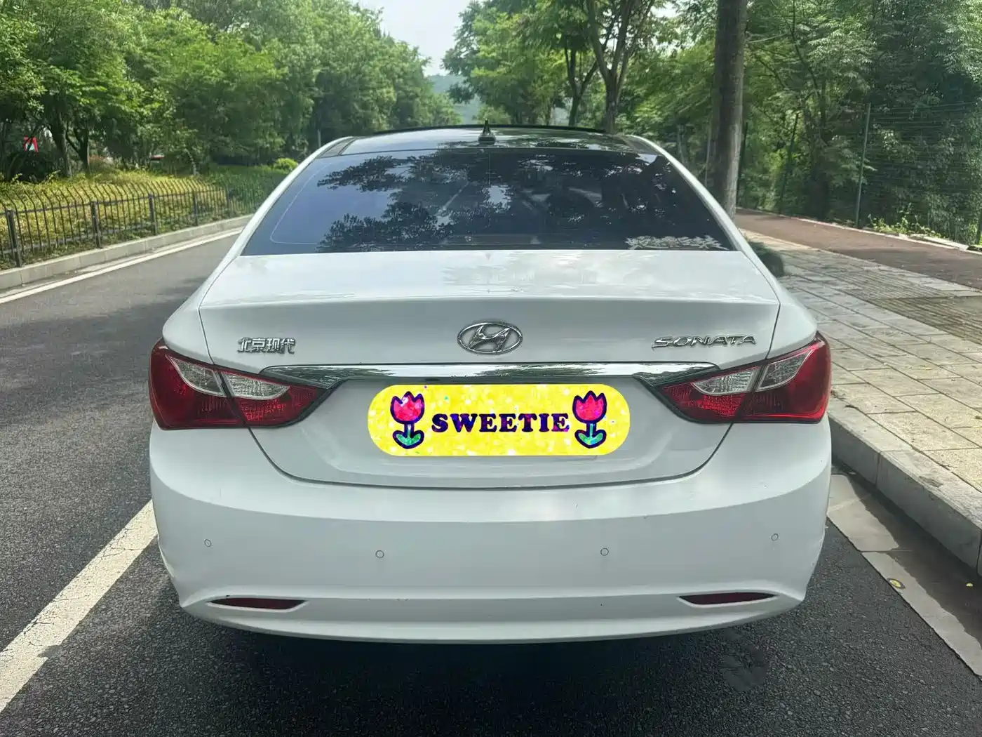 Hyundai Sonata 2011 2.0L Automatic Fashion фото 5