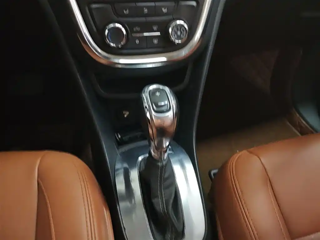 Buick Encore 2014 1.4T Automatic 2WD Urban Elite фото 14