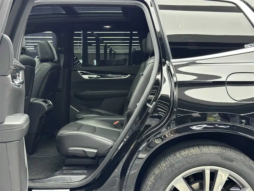 Cadillac XT6 2021 28T 6-Seater Luxury фото 7