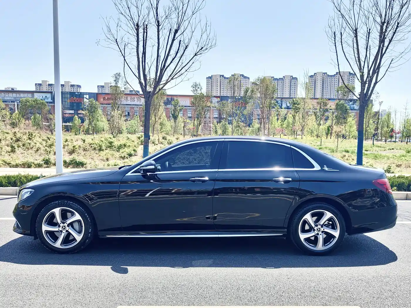 Mercedes-Benz E-Class 2019 E 300 L Sport Fashion фото 18