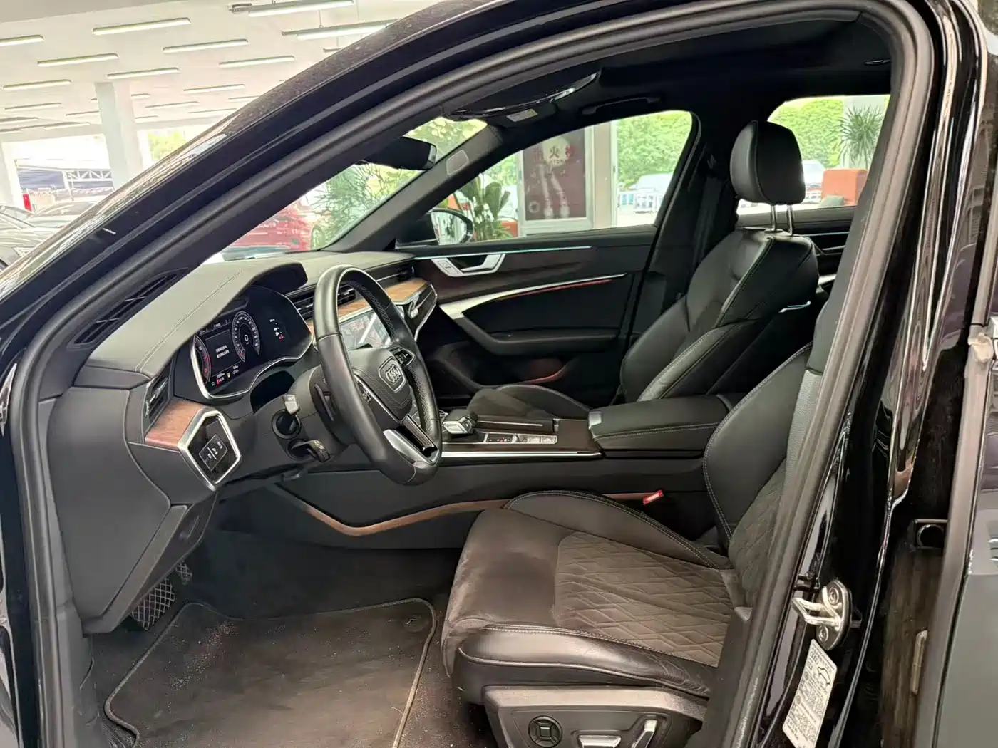 Audi A6L 2023 45 TFSI Premium Selection Dynamic фото 6
